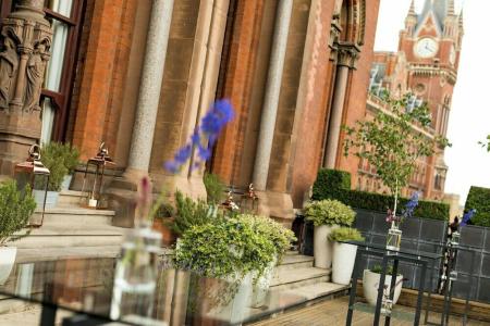 St. Pancras London, Autograph Collection - 29