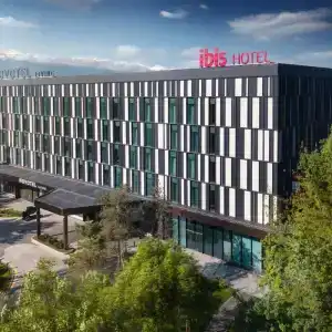 Novotel Living Jetisu - 8