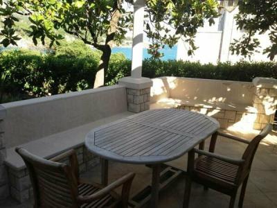 Guest House Steel - 40