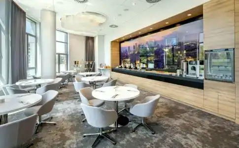 Golden Tulip Warsaw Airport - 25