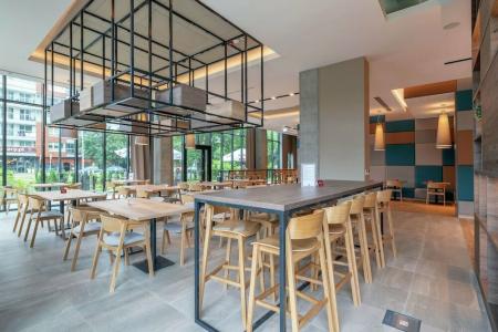 Hampton by Hilton Warszawa Mokotow - 10