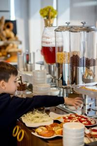 Willmont & Convention Center - 38