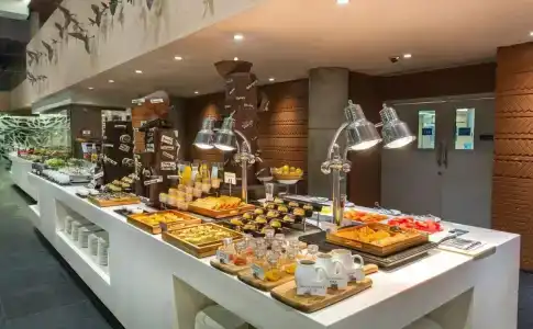 Hilton Garden Inn Bali Ngurah Rai Airport - 8
