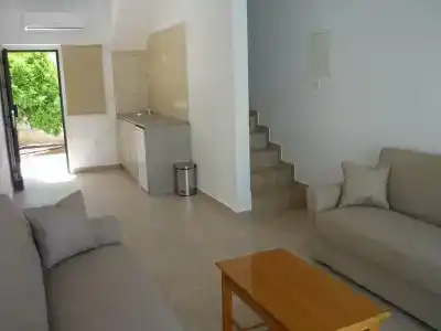 Penelope Beach Apts - 1