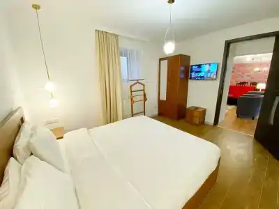 Orange House - 33