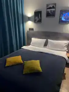 Vash Salut Apart - 21