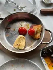 Meroddi Barnathan - 44