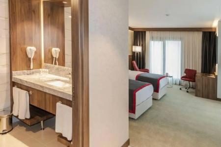 Ramada by Wyndham Beylikduzu - 16