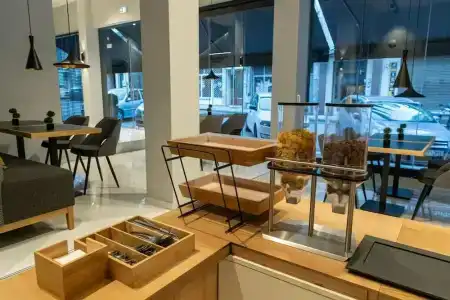 Grand Port Suites - 17