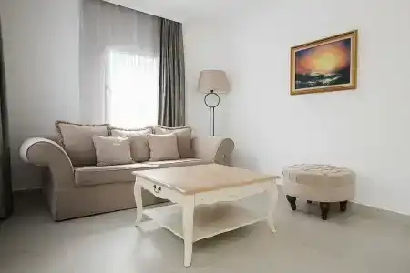 The Flag Suites - 13