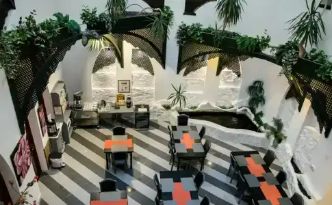Janus Boutique & Spa - 15