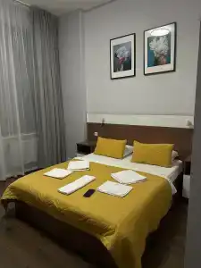 Demokrat na 9-oy Sovetskoy 5A - 20