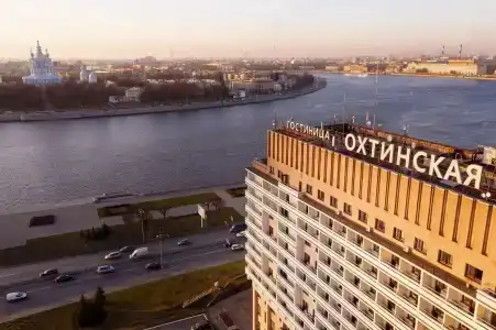 Охтинская - 18