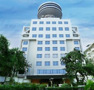 The Ambassador, Marine Drive, Mumbai - 19
