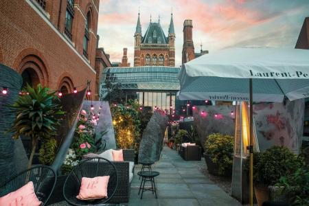 St. Pancras London, Autograph Collection - 18