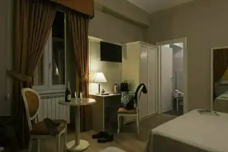 Relais Bocca di Leone Guest House - 33