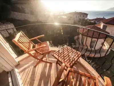 Mekvins Deniz Feneri Lighthouse - 36