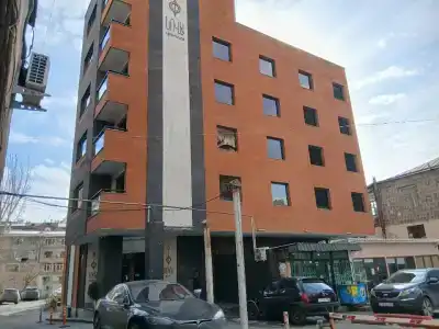 Nova - 4
