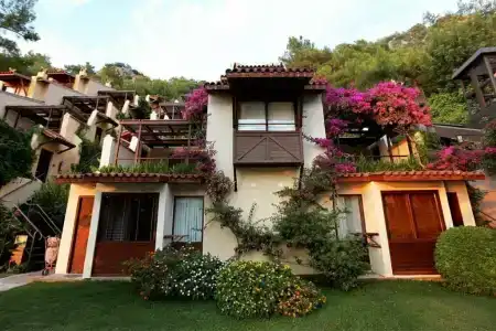 Hillside Beach Club - 16