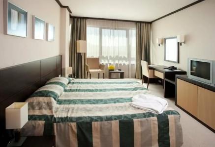 Rosslyn Central Park Sofia - 31