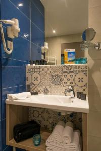 Three Corners Lifestyle - 16