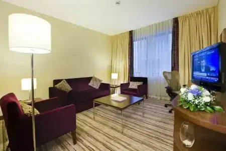 Hilton Garden Inn - 49