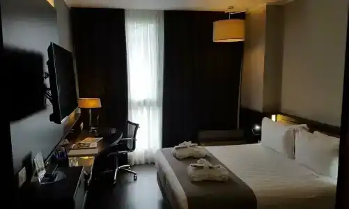 Best Western Premier CHC Airport - 23