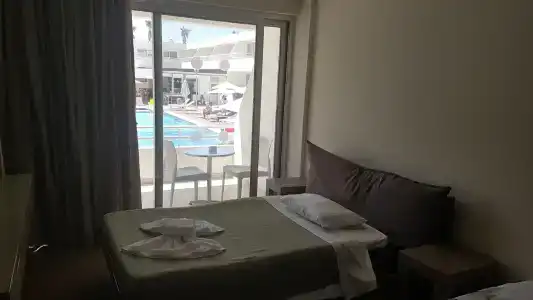 Melpo Antia & Suites - 11