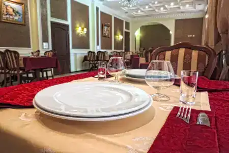 Gostinitsa Zastava - 1