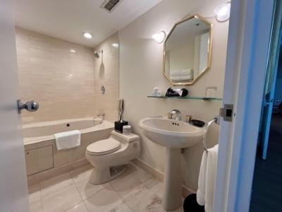 Cambridge Suites - 26