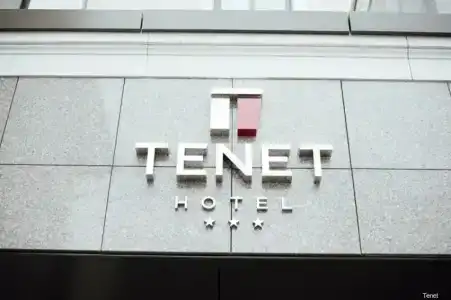 TENET - 38