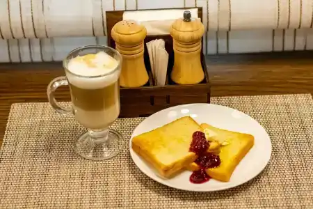 Stariy Dvorik on Orlovskaya - 35