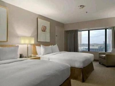 Hilton Los Angeles Airport - 32