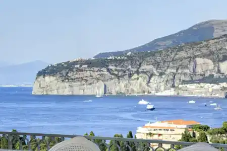 Grand Capodimonte - 4