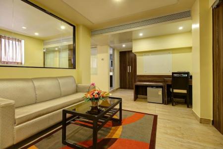 Mumbai House Juhu - 33