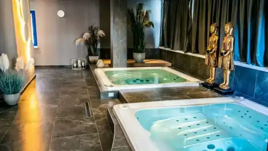 up Wellness & Spa - 1