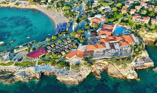 Maya Bistro & Beach - 28