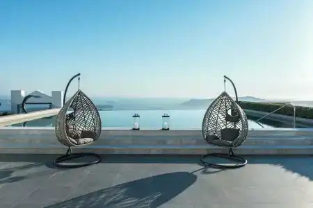 Aeifos Boutique - 13