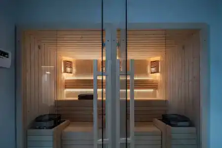 Aeifos Boutique - 35