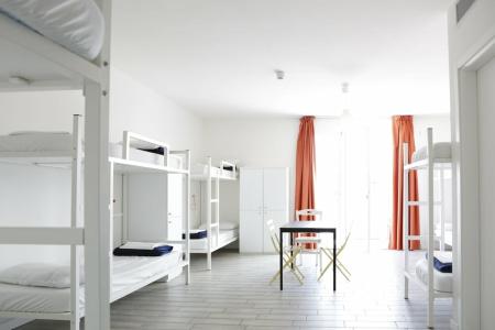 Meet Gardalake Hostel - 0