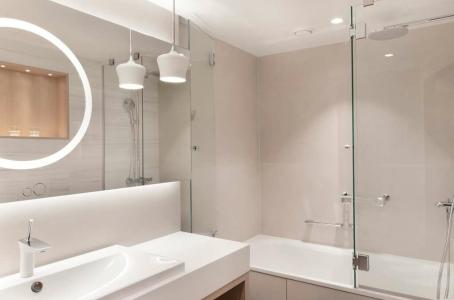 Radisson Blu Royal, - 39