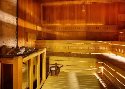 DoubleTree by Hilton Van - 28