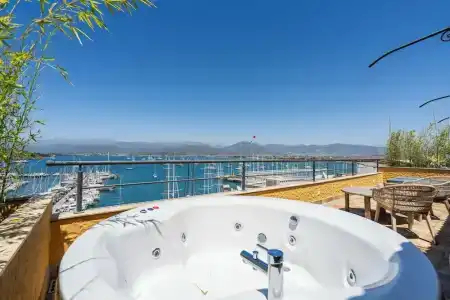 Unique-Boutique Class - Adults Only - 27