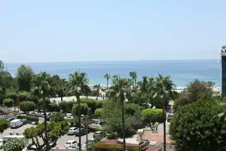 Kleopatra Miray - 22