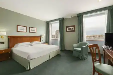 Ramada by Wyndham Naples - 0