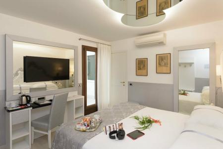 Unahotels Ala Venezia - Adults Only - 21