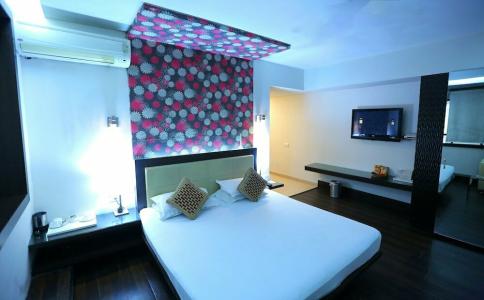 VIP International - 19