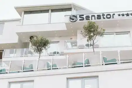Senator - 33