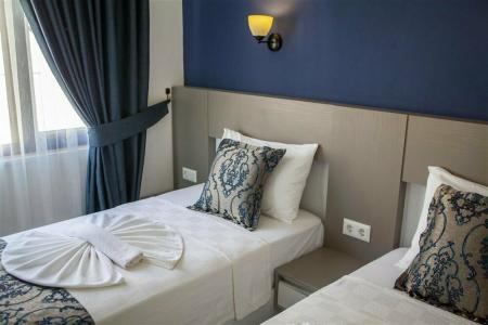 Demyra Boutique - 35