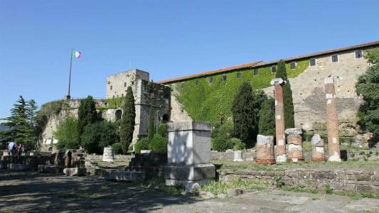Tergeste - 11